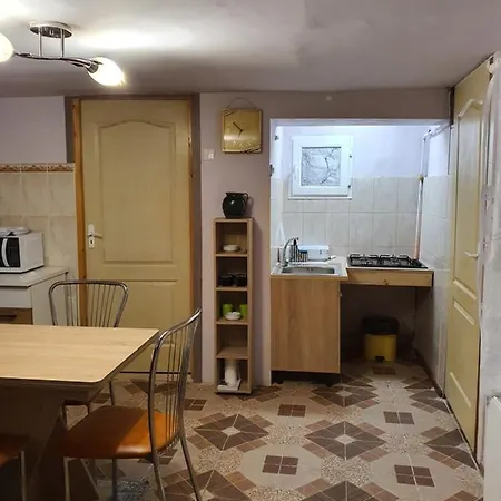 公寓 Carissa House *